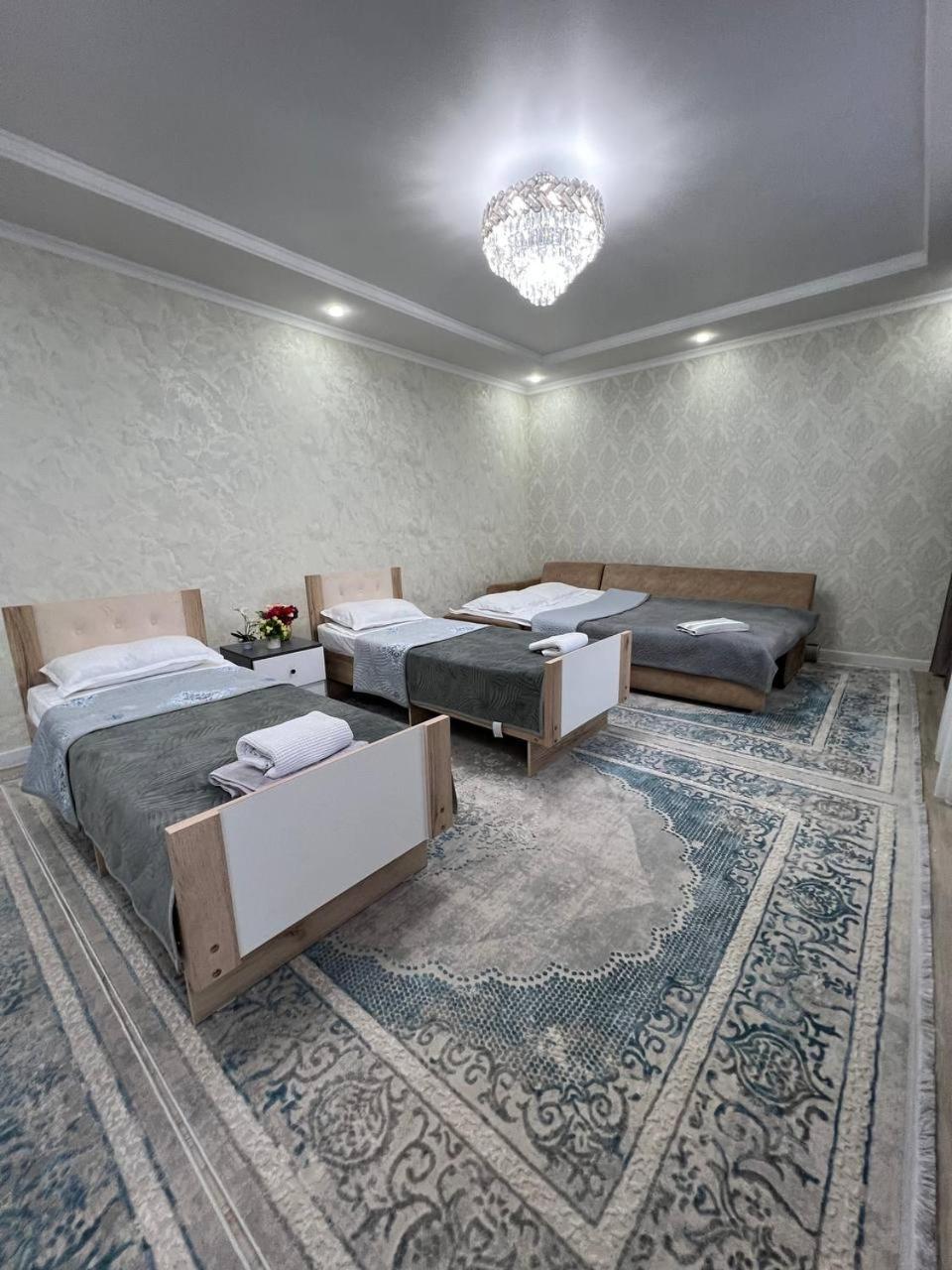 Asel Guest House Каракол Екстериор снимка